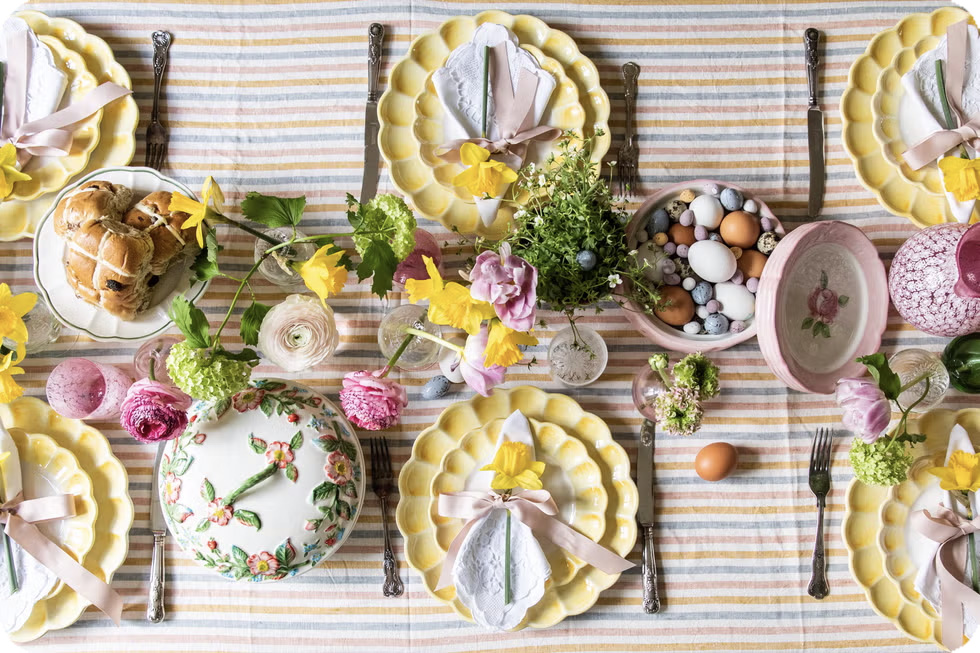 ۲۰ ایده ی مینیمال و ساده برای میز آرایی و تزیین میز 7